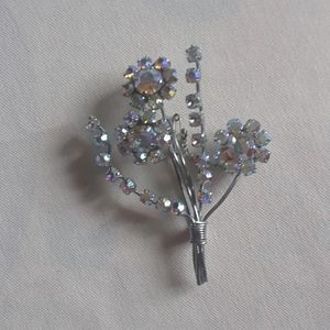 Vintage Rhinestone Brooch